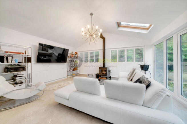 6 bed property, in Farrers Place, £1,140,000