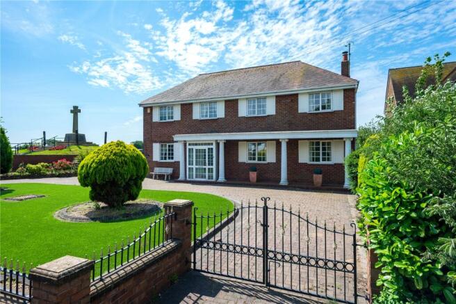 3 bed property, in Lancaster Road, £575,000