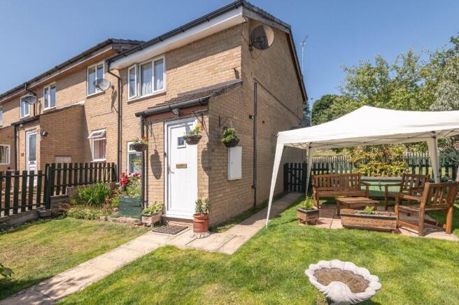 1 bed property, in Acaster Drive, £46,000