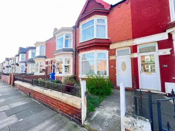3 bed property, in Lumley Road, £100,000