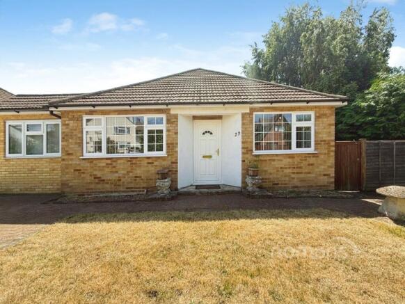 3 bed property, in Clare Road, £525,000