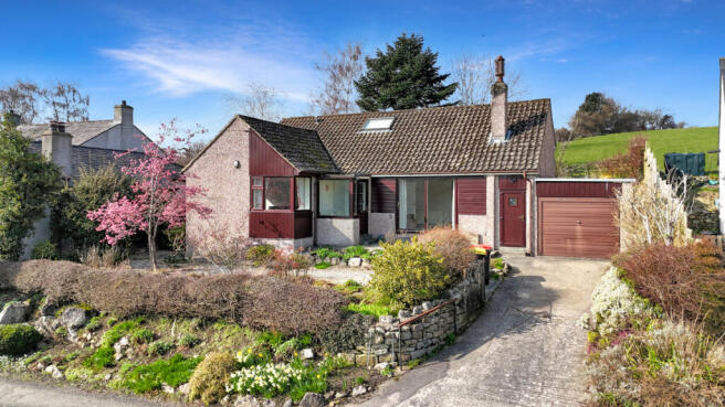 3 bed property, in Upphall Lane, £360,000