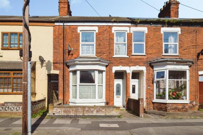 3 bed property, in Sherburn Street, £190,000