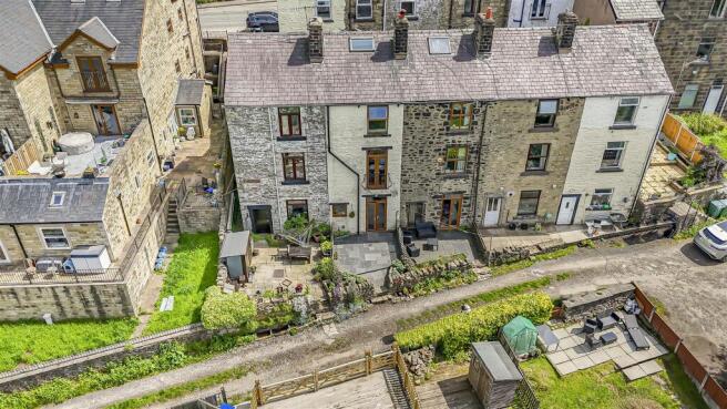 3 bed property, in Henry Street, £335,000