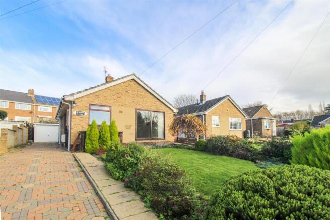2 bed property, in Cleveland Avenue, £264,000