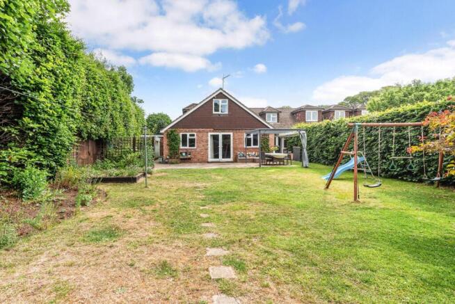 4 bed property, in Mill Road, £735,000