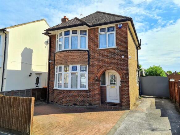 3 bed property, in South Street, £499,500