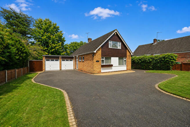 4 bed property, in Cord Lane, £645,000