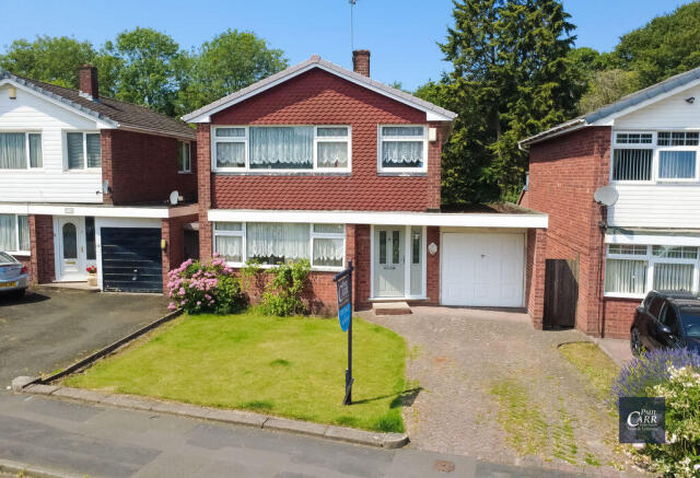 3 bed property, in Helston Road, £350,000
