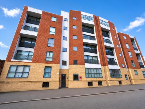 2 bed property, in Epworth Street, £70,000