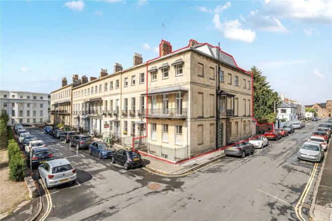 7 bed property, in London Road, £900,000