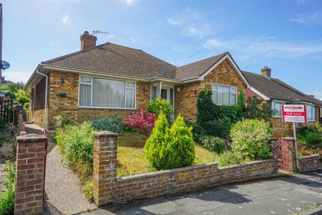 3 bed property, in Linley Drive, £290,000