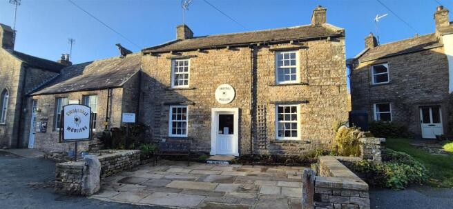 4 bed property, in Muker, £325,000