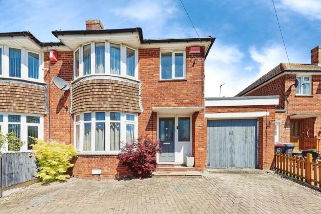 3 bed property, in Broadstairs Road, £500,000