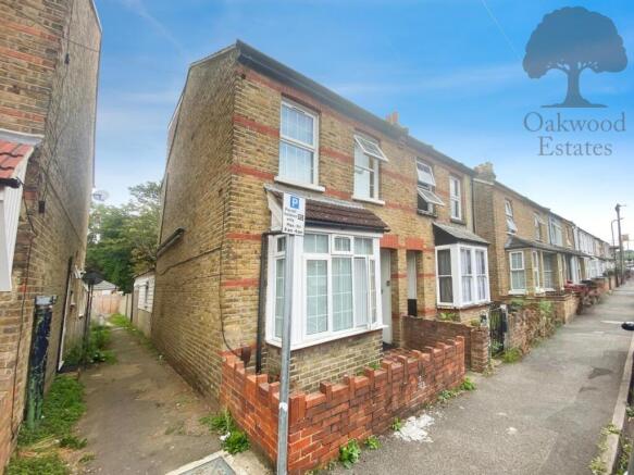 6 bed property, in Alexandra Road, £500,000