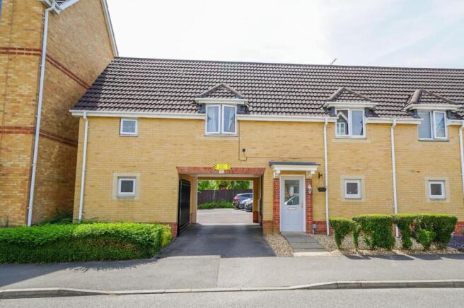 2 bed property, in Goodman Drive, £210,000