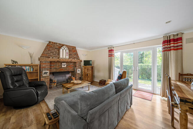 3 bed property, in Kenley Lane, £600,000