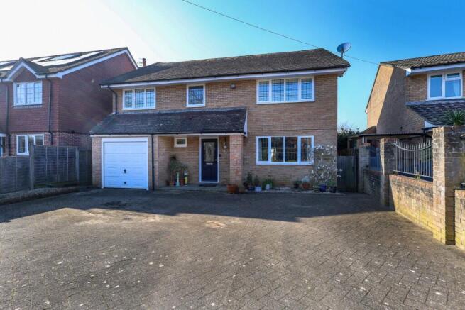 5 bed property, in Andlers Ash Road, £750,000