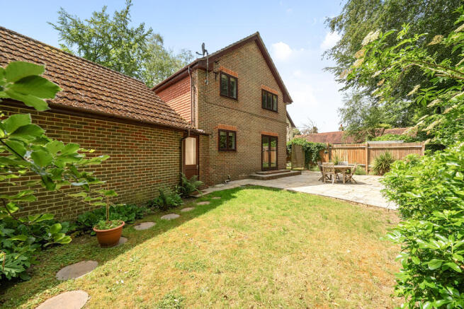 3 bed property, in Copse Road, £625,000