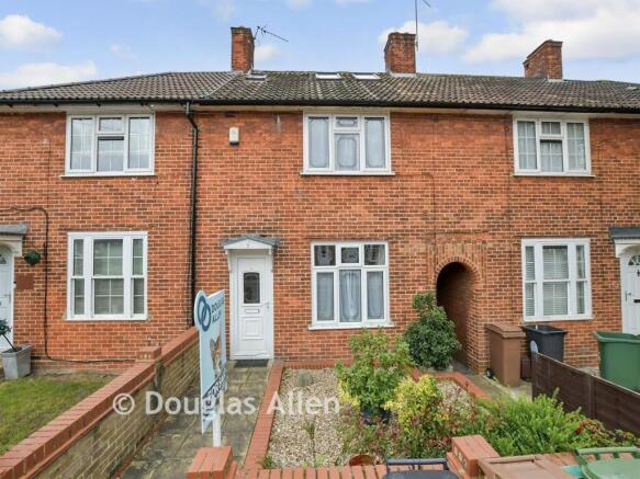 3 bed property, in Bluehouse Road, £550,000