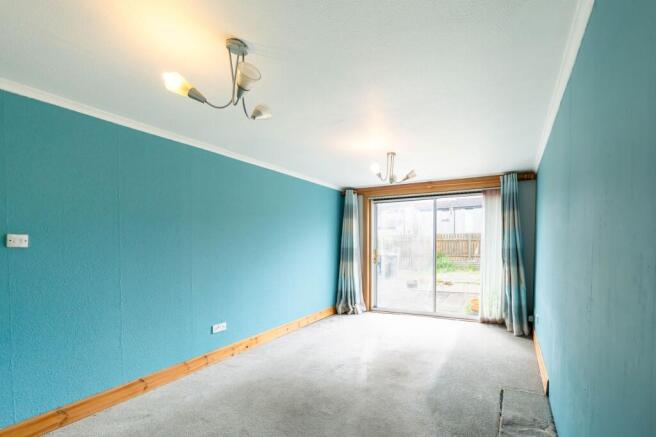2 bed property, in Curran Crescent, £145,000
