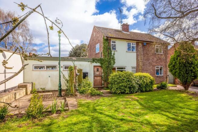 3 bed property, in Church Road, £575,000