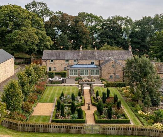 4 bed property, in Peth House, £1,500,000