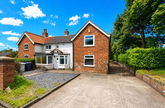 3 bed property, in The Old Village Store, £175,000