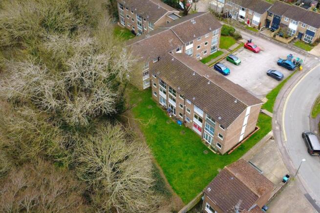 1 bed property, in Ashby Court, £160,000
