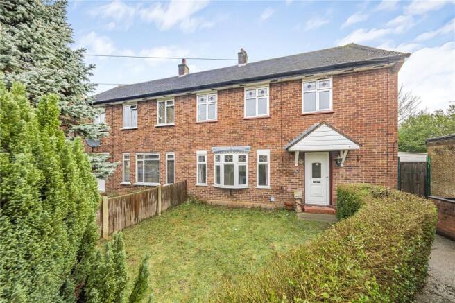 3 bed property, in Abbotts Close, £500,000