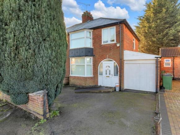 3 bed property, in Turnbull Drive, £260,000