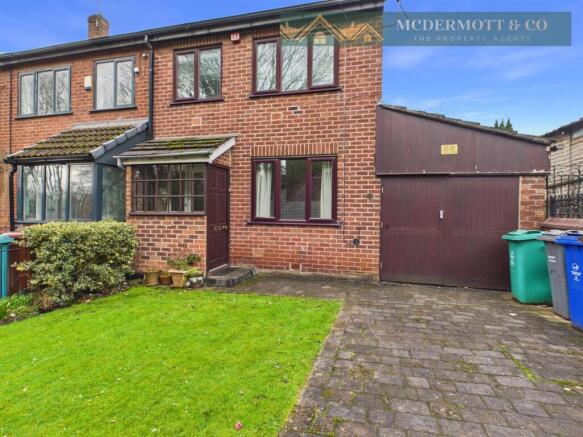 2 bed property, in Berry Brow, £185,000