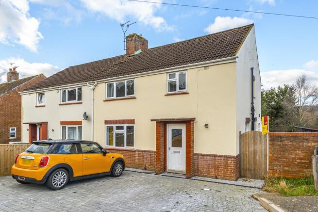 4 bed property, in Botley, £425,000