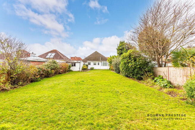 3 bed property, in Baring Road, £750,000