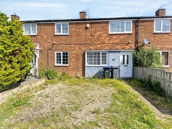 3 bed property, in Hatfield Road, £76,000