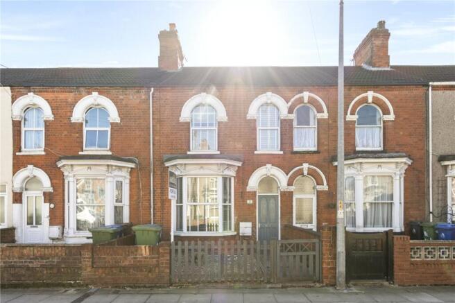 3 bed property, in Welholme Road, £129,950