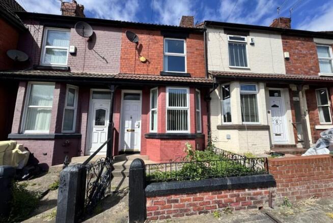 2 bed property, in Elmswood Road, £110,000
