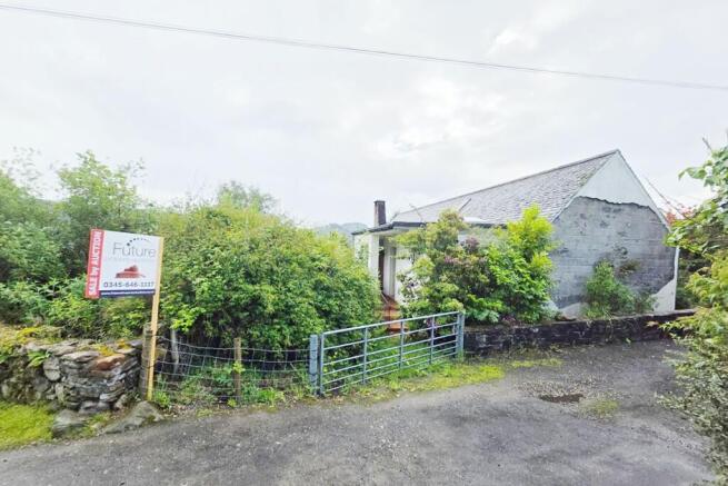 2 bed property, in Old Blairbeg, £217,000