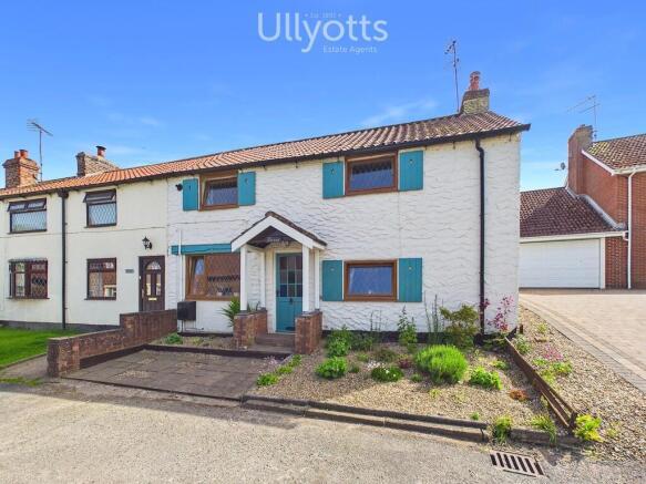 3 bed property, in West End, £240,000