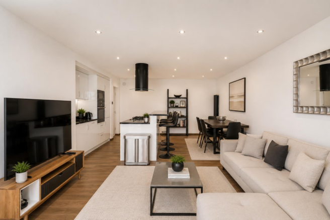 3 bed property, in Hutchings Wharf, £575,000
