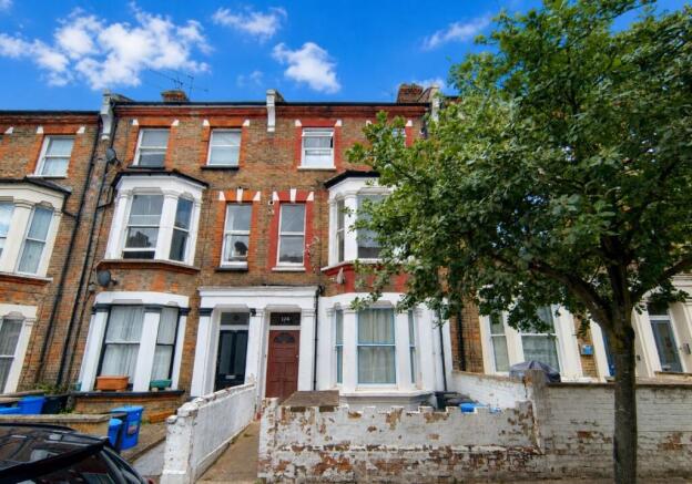 2 bed property, in 174B Bravington Road, £275,000