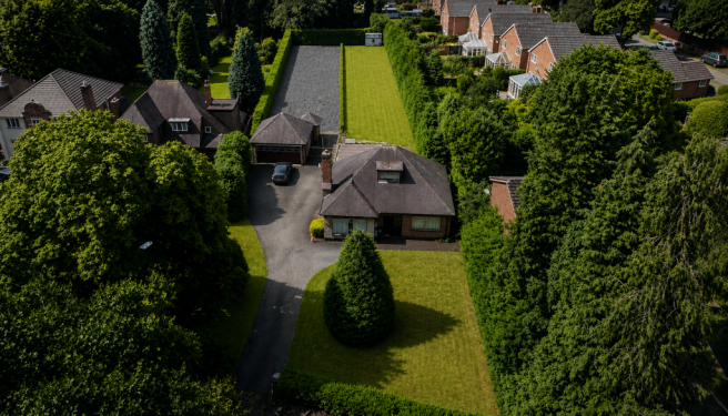 5 bed property, in Plot 2 200 Thornhill Road, £400,000