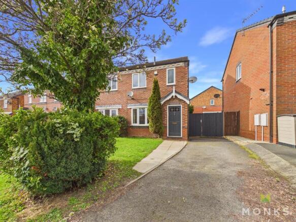 3 bed property, in Cresswell Court, £235,000