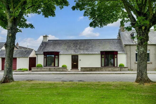 2 bed property, in Silver Cottage, £160,000