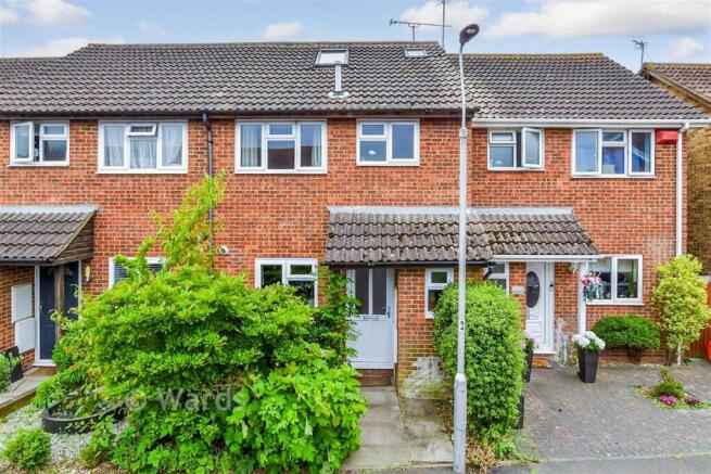 4 bed property, in Jenner Way, £360,000