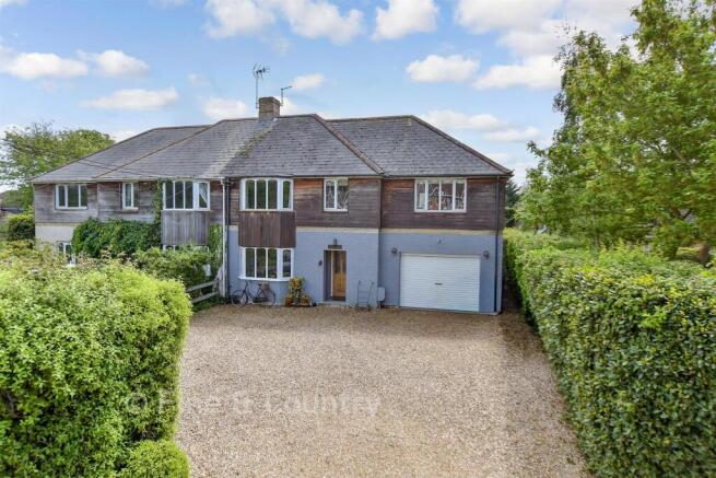5 bed property, in Swains Road, £775,000