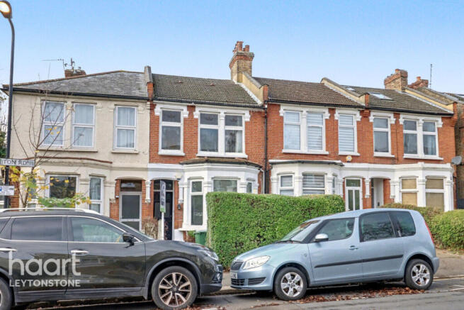 2 bed property, in Poppleton Road, £425,000