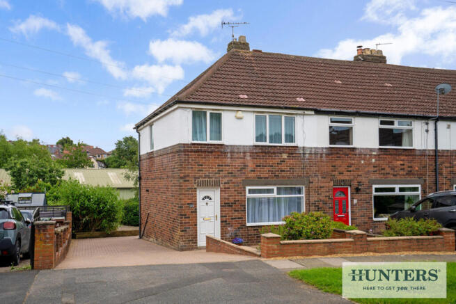 3 bed property, in Sussex Avenue, £290,000