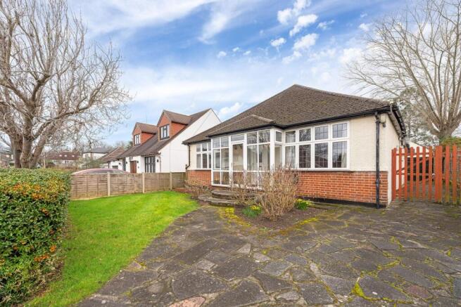 3 bed property, in Craven Road, £775,000