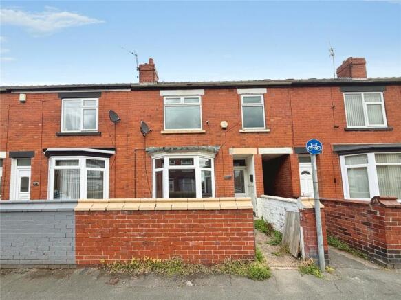 3 bed property, in Washington Grove, £55,000